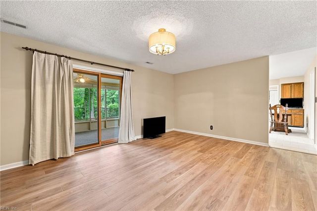 9 Sea Cove CT, Hampton, VA 23669