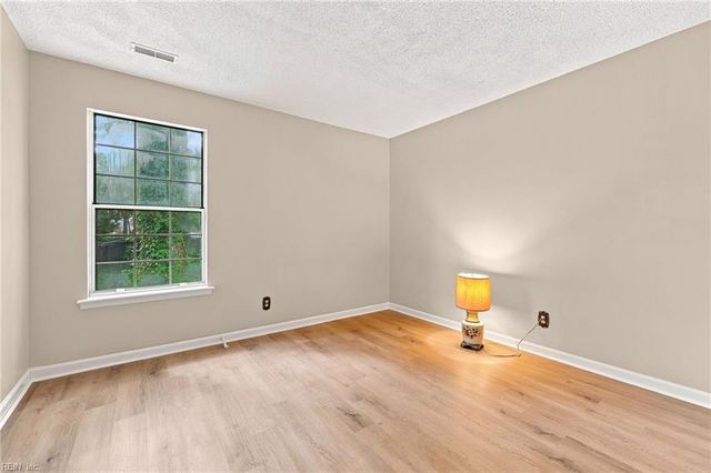 9 Sea Cove CT, Hampton, VA 23669