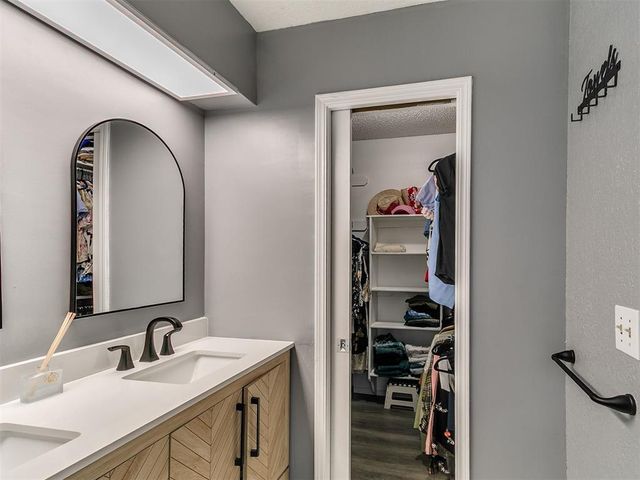 5320 NW 115th Street, Oklahoma City, OK 73162