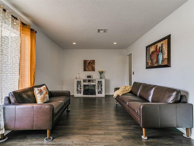 5320 NW 115th Street, Oklahoma City, OK 73162