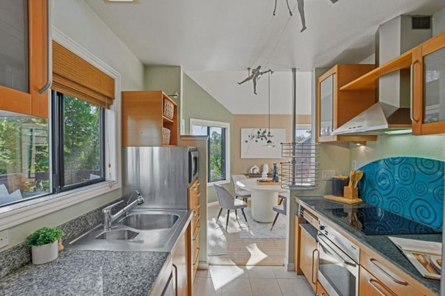 953 Shoreline Drive, San Mateo, CA 94404