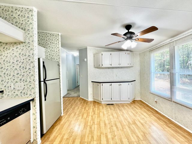 1288 Flint Hill RD, Moneta, VA 24121