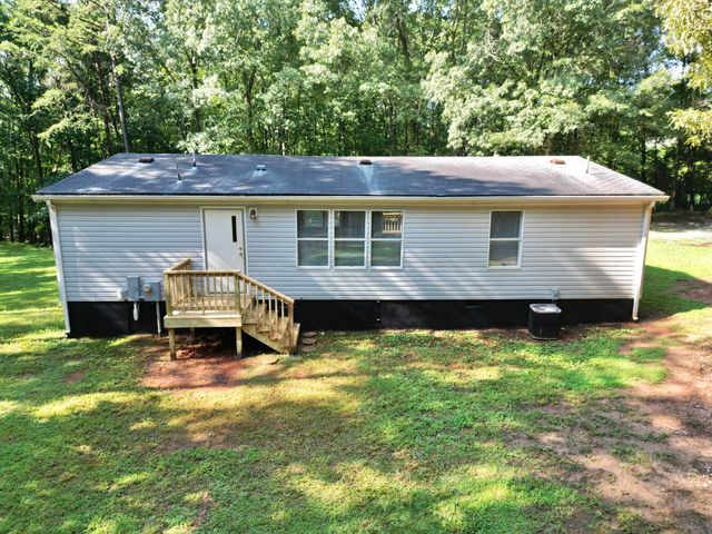 1288 Flint Hill RD, Moneta, VA 24121