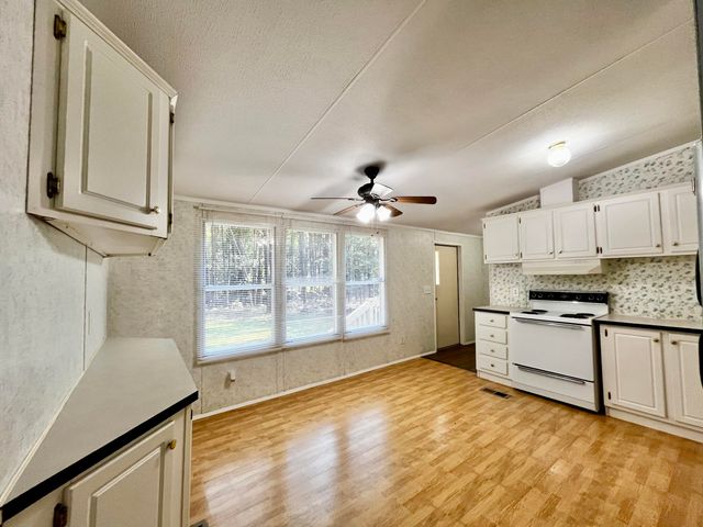 1288 Flint Hill RD, Moneta, VA 24121