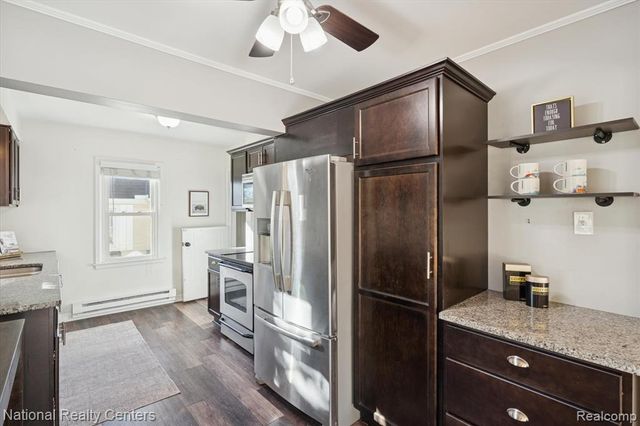 1127 E Commerce Street, Milford, MI 48381