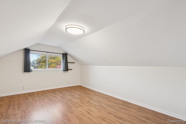 1127 E Commerce Street, Milford, MI 48381