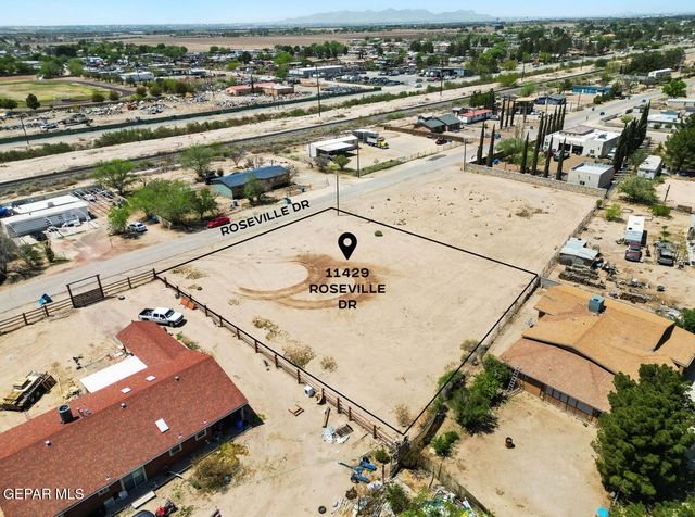 11429 Roseville Drive, Socorro, TX 79927