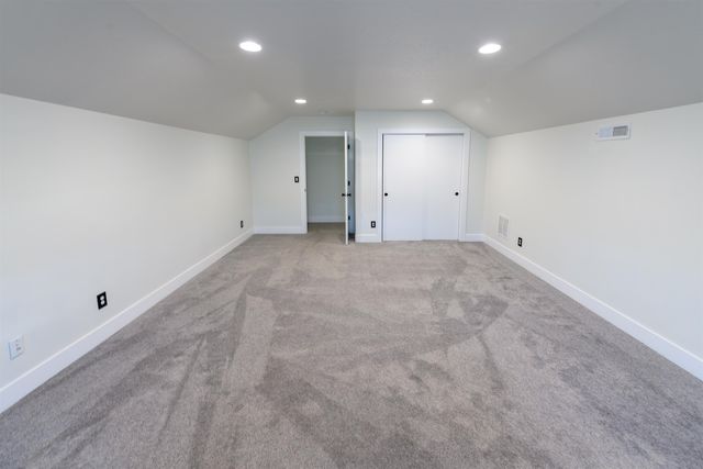 1824 S RIDGETOP Dr, Greenacres, WA 99016