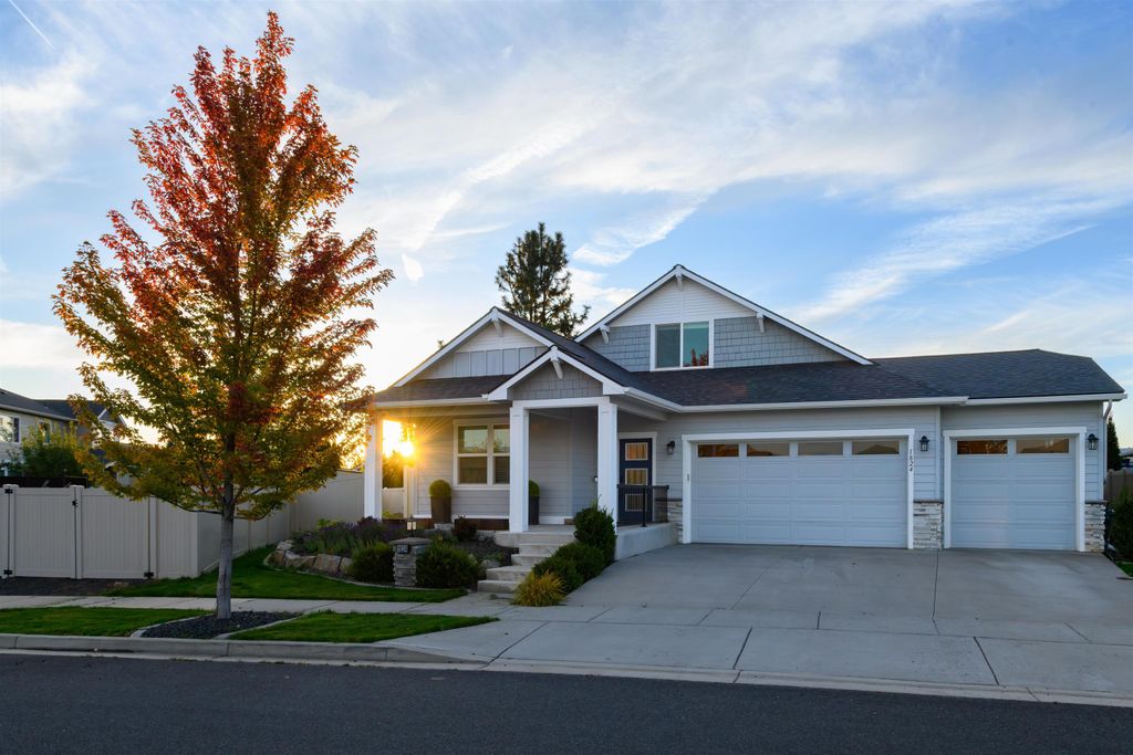 1824 S RIDGETOP Dr, Greenacres, WA 99016