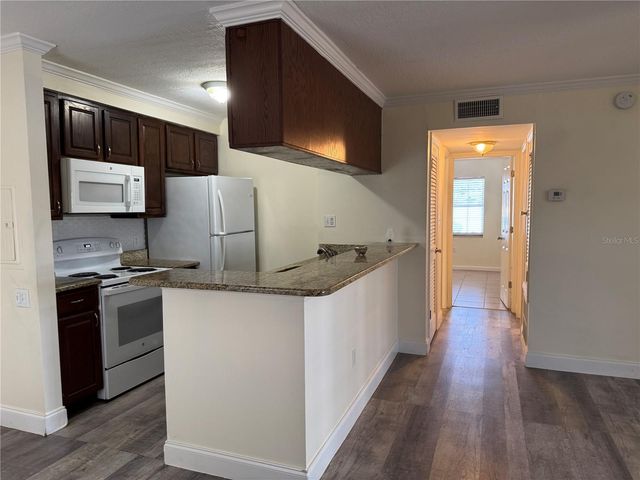 5306 W KENNEDY BOULEVARD 112, Tampa, FL 33609