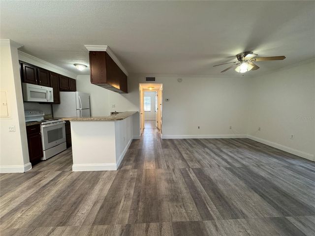 5306 W KENNEDY BOULEVARD 112, Tampa, FL 33609