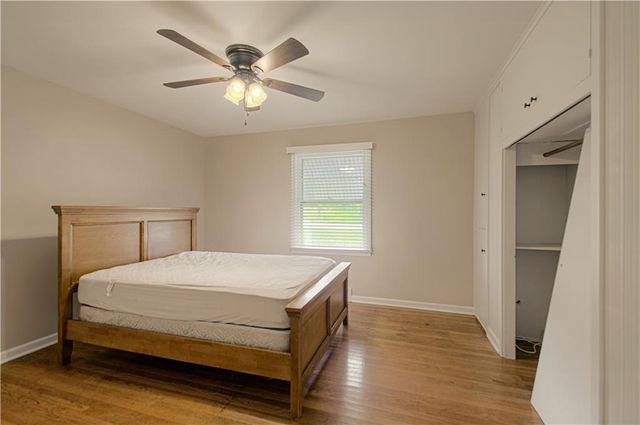 2418 NE PURSELL Road, Gladstone, MO 64118
