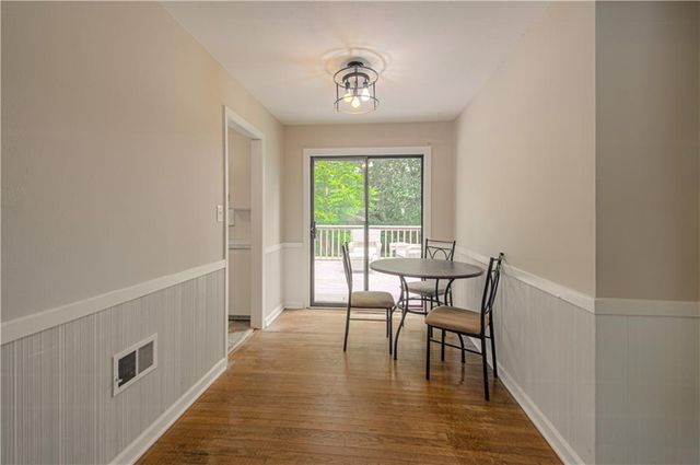 2418 NE PURSELL Road, Gladstone, MO 64118