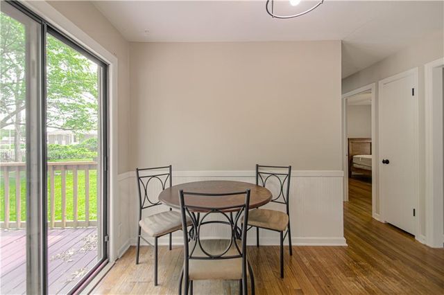 2418 NE PURSELL Road, Gladstone, MO 64118