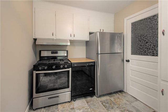 2418 NE PURSELL Road, Gladstone, MO 64118
