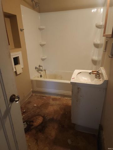116 Burns Boulevard, Fort Wayne, IN 46807