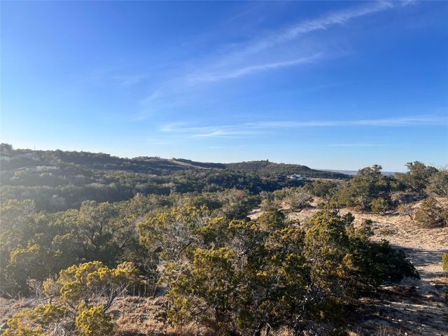 1008 Bell Springs RD, Dripping Springs, TX 78620