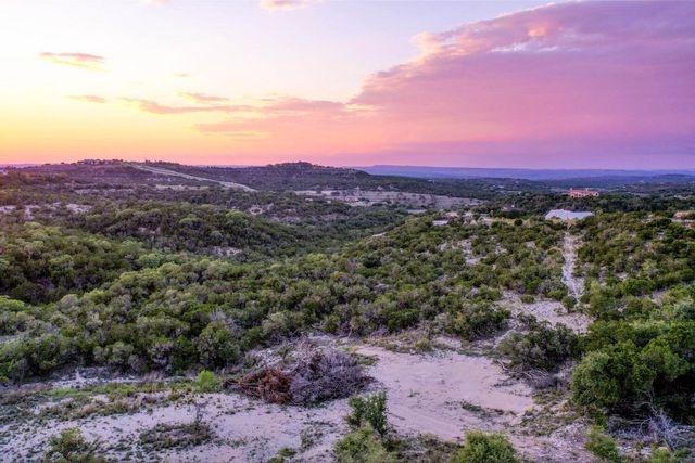 1008 Bell Springs RD, Dripping Springs, TX 78620
