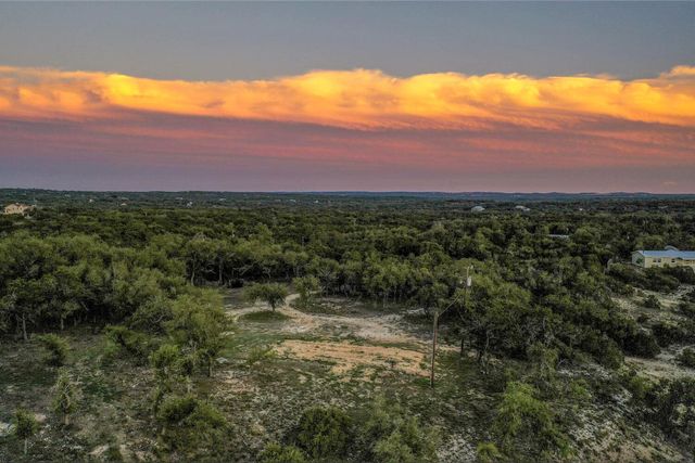 1008 Bell Springs RD, Dripping Springs, TX 78620