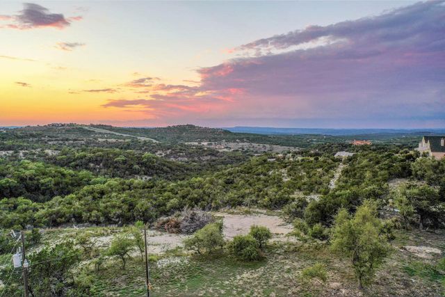 1008 Bell Springs RD, Dripping Springs, TX 78620
