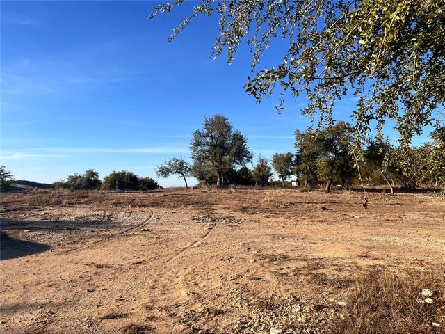 1008 Bell Springs RD, Dripping Springs, TX 78620