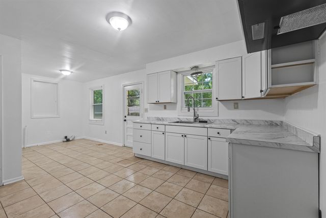 3286 DOGWOOD LN, Memphis, TN 38116