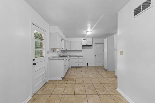 3286 DOGWOOD LN, Memphis, TN 38116