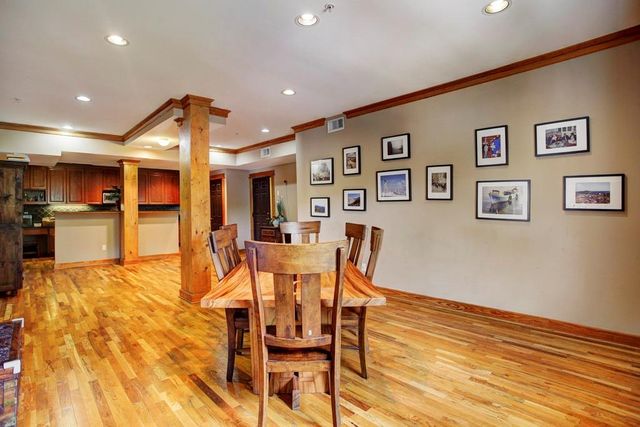 215 W Norma Street 302, Houston, TX 77009