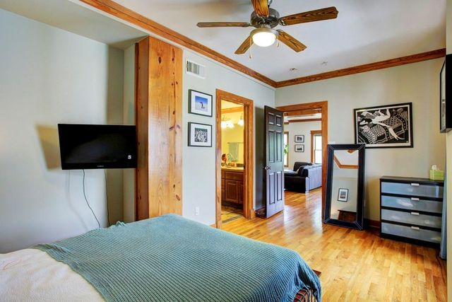 215 W Norma Street 302, Houston, TX 77009