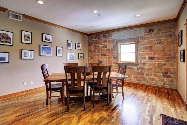 215 W Norma Street 302, Houston, TX 77009