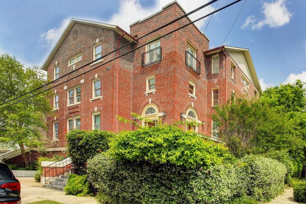 215 W Norma Street 302, Houston, TX 77009