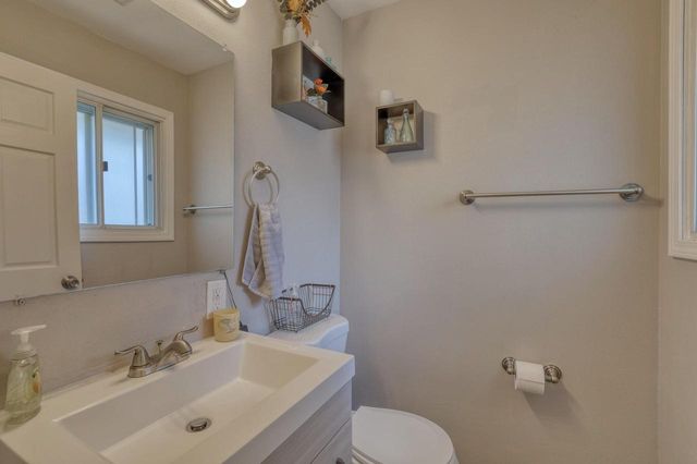 5674 79th STREET, Milwaukee, WI 53218