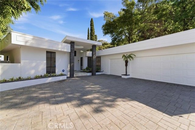 3329 Dona Rosa, Studio City (los Angeles), CA 91604