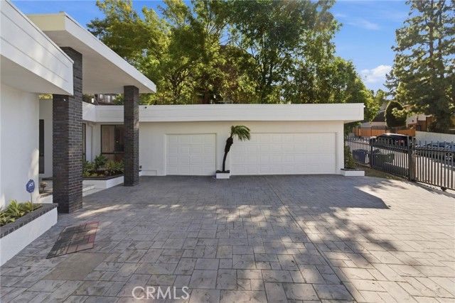 3329 Dona Rosa, Studio City (los Angeles), CA 91604