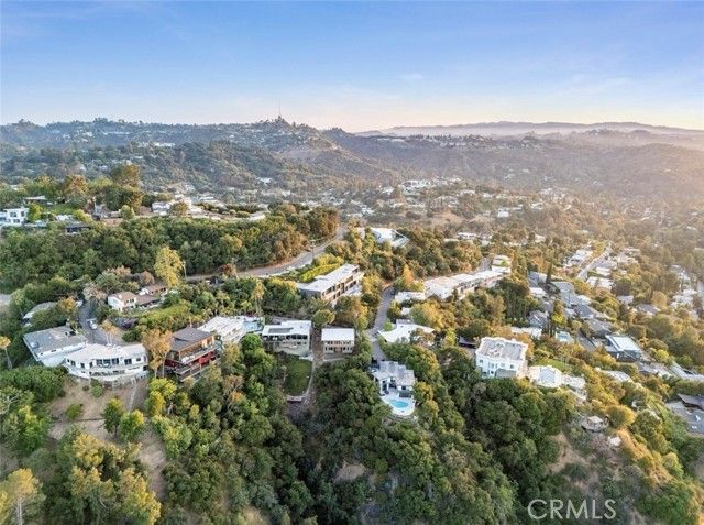 3329 Dona Rosa, Studio City (los Angeles), CA 91604
