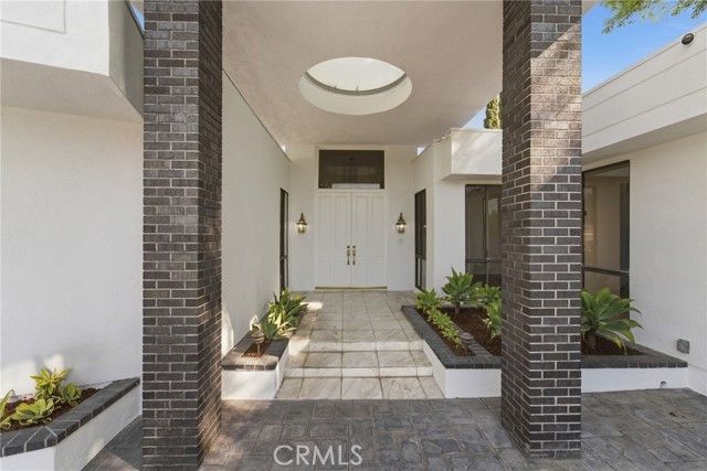 3329 Dona Rosa, Studio City (los Angeles), CA 91604