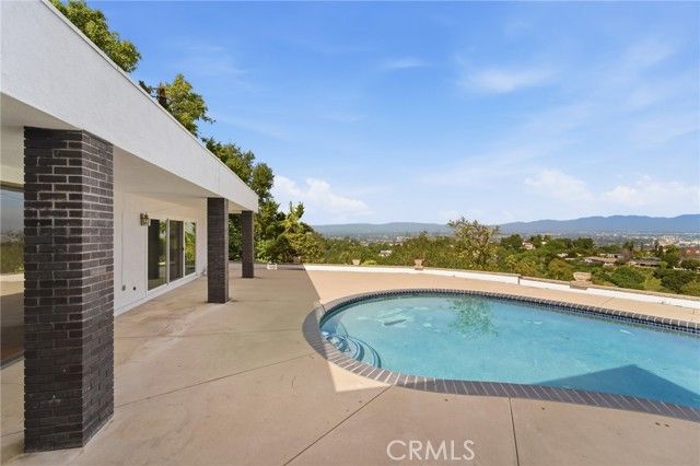 3329 Dona Rosa, Studio City (los Angeles), CA 91604