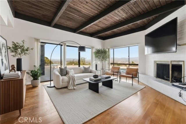 3329 Dona Rosa, Studio City (los Angeles), CA 91604