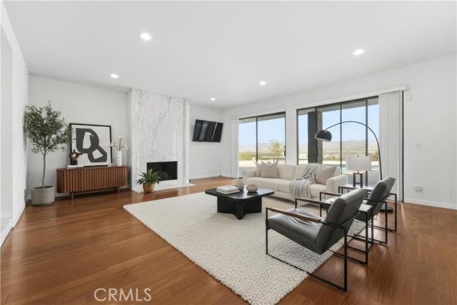 3329 Dona Rosa, Studio City (los Angeles), CA 91604