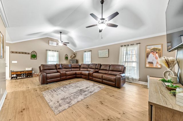 204 Church St, Petersburg, TN 37144