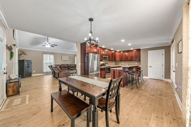 204 Church St, Petersburg, TN 37144