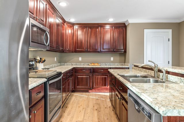 204 Church St, Petersburg, TN 37144