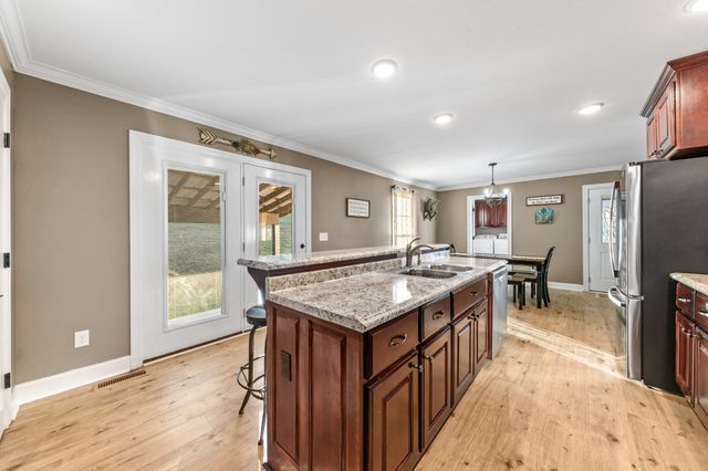 204 Church St, Petersburg, TN 37144