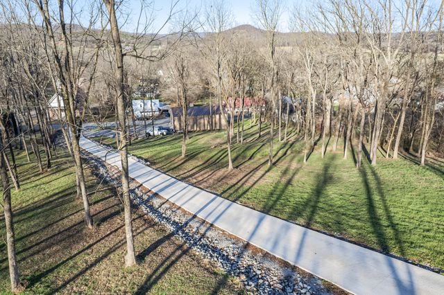 204 Church St, Petersburg, TN 37144