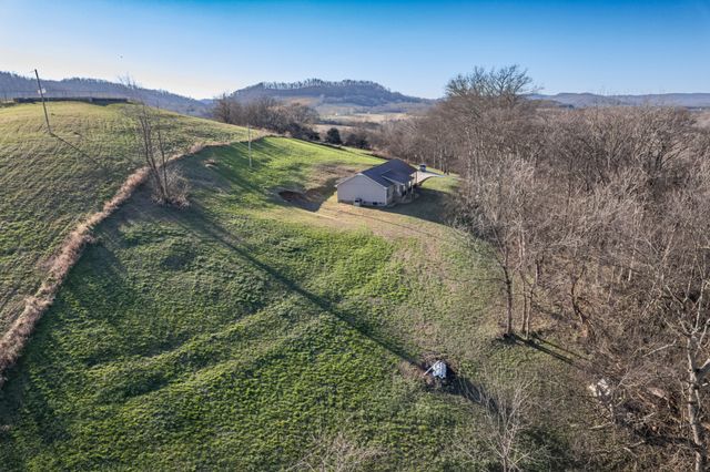 204 Church St, Petersburg, TN 37144