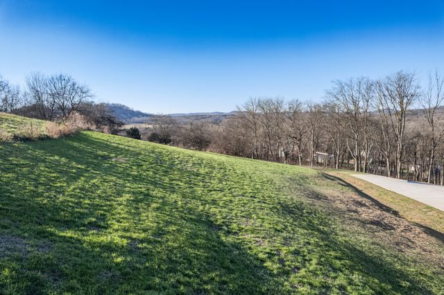 204 Church St, Petersburg, TN 37144