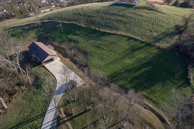 204 Church St, Petersburg, TN 37144