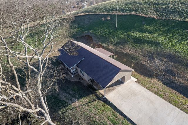 204 Church St, Petersburg, TN 37144