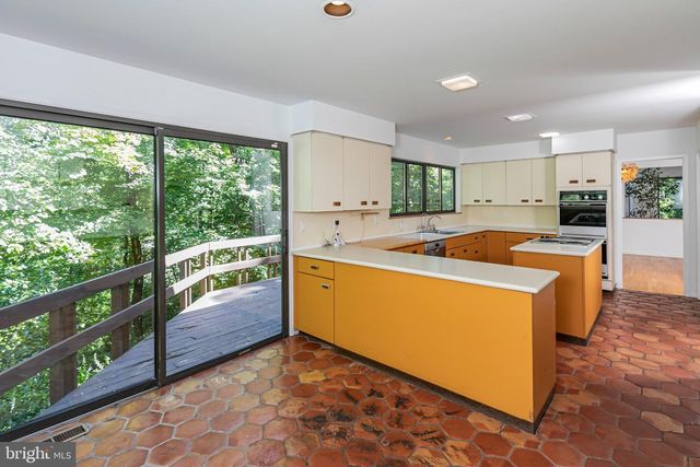 201 WENDOVER DR, Princeton, NJ 08540
