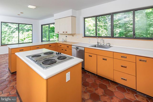 201 WENDOVER DR, Princeton, NJ 08540